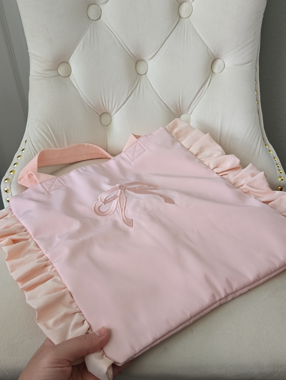 Durable Bow-Embroidered Ruffle Tote In Soft PInk, NWOT - Picture 14 of 14